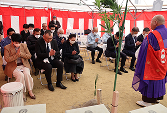 「家族葬ホール 家族物語 泉」の起工式
